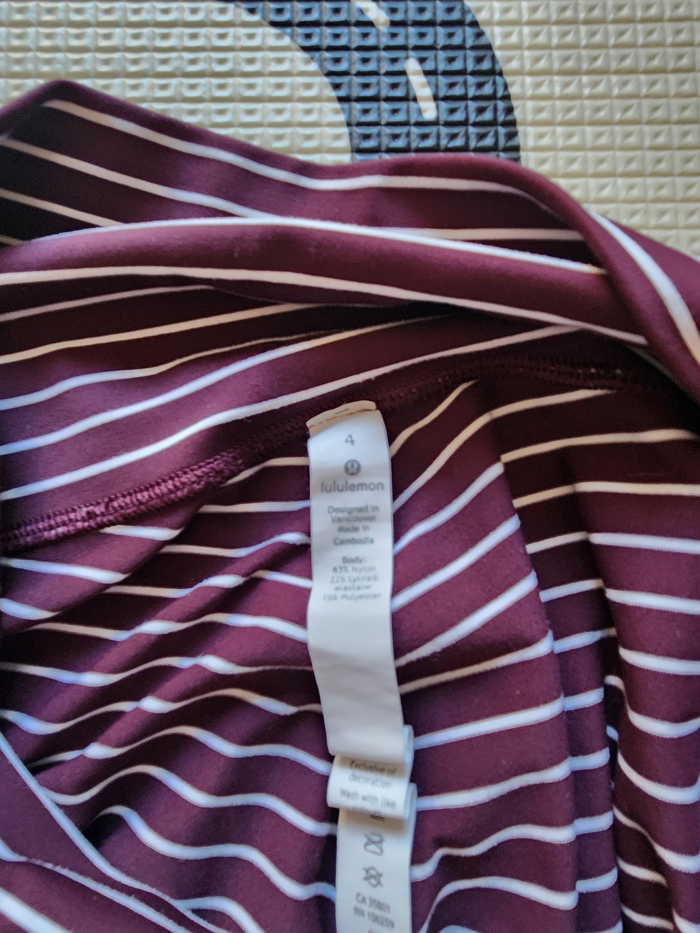 Lululemon Align Cropped Maroon and White Striped Leggings - Picture 3 of 3